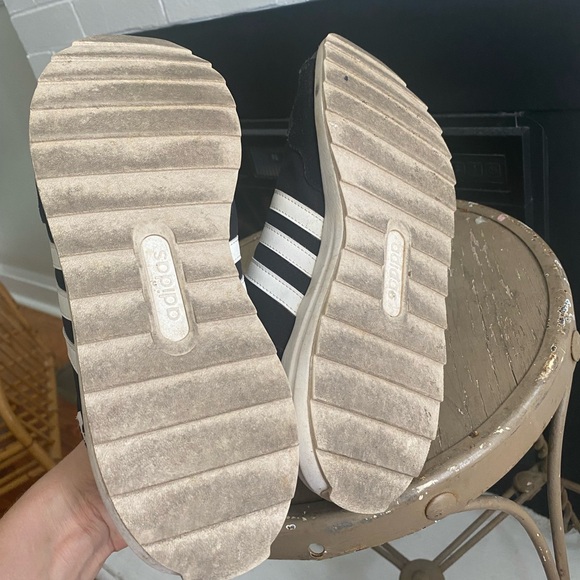 Addidas Sneakers - Picture 5 of 6